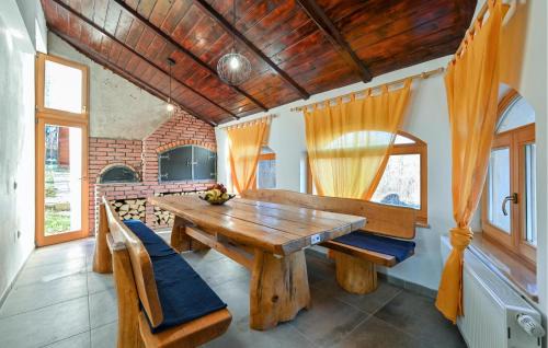 Ivanec House | Pet Friendly Home In Ivanec With Wifi