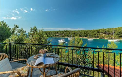 Cove Osibova (Milna) House | Pet Friendly Home In Milna