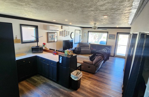 Caldwell House | Pet friendly MIL Suite, Caldwell ID. Private hot tub/pool in beautiful backyard