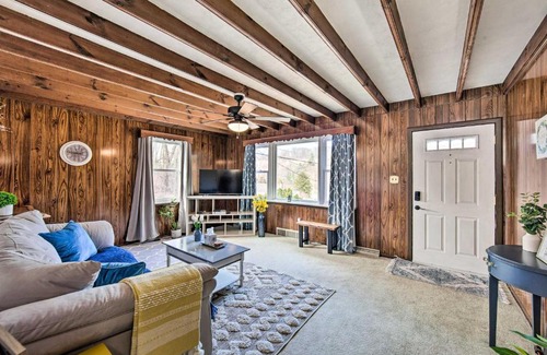 Mohnton House | Pet-Friendly Mohnton House Near Golf Course!