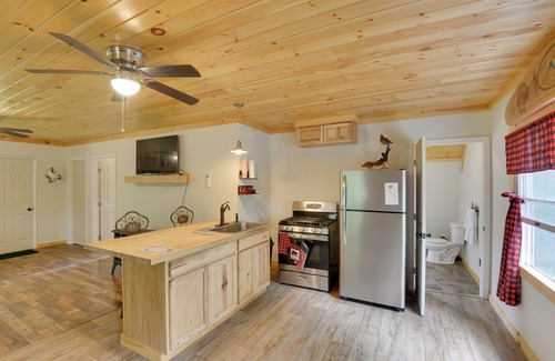 Stockton Springs Apartment | Pet-Friendly Prospect Apartment: 7 Mi to Beach!