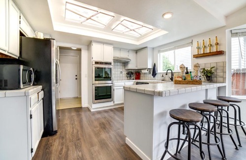 Northwest Reno House | Pet-Friendly Reno Hideaway with Private Hot Tub!