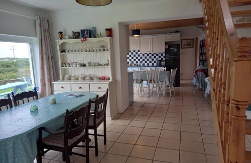 Leagun Villa | Pet friendly Sea side house in Connemara