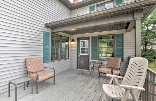 Houston County House | Pet-Friendly Spring Grove Home with Serene Yard!