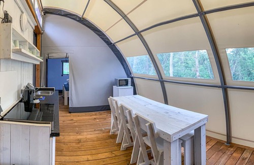 Hoogersmilde House | Pet friendly (sta)caravan