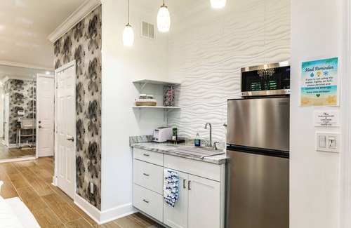 Abacoa Apartment | Pet-Friendly Studio: 6 Mi to Jupiter Beach Park!