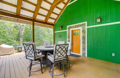 West Jefferson House | Pet-Friendly West Jefferson Home with River View!