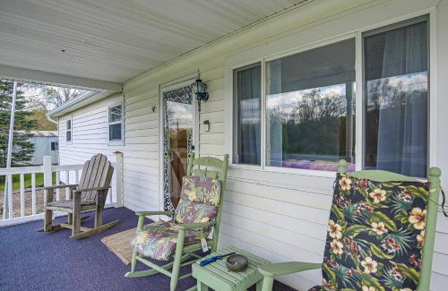 Lockbridge House | Pet-Friendly West Virginia Home - Patio and Fire Pit