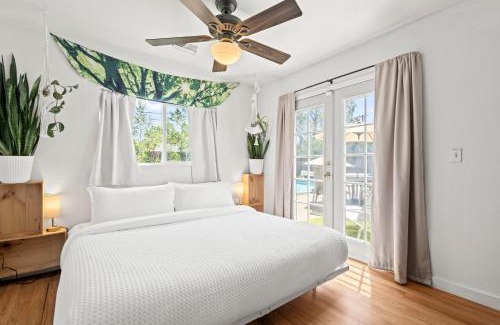 University Hills House | Petals 4 Pollinators Heated Pool Bbq Cabana