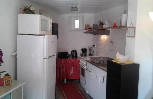 Aumont-Aubrac Apartment | petit gîte calme et ensoleillé.