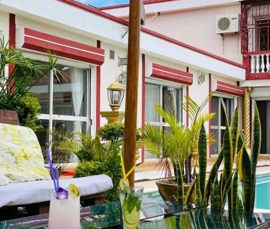 Ambohibao House | Petite Flower Guest House