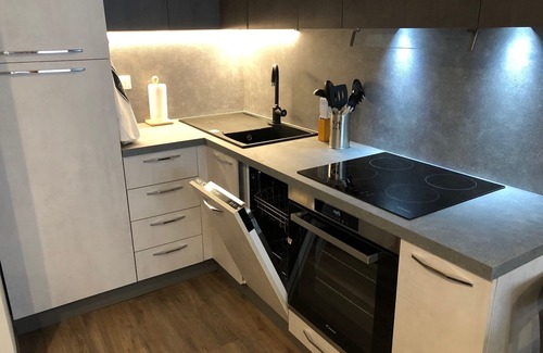 Courmayeur Apartment | PETITE MAISON: 50 steps from the cable car !