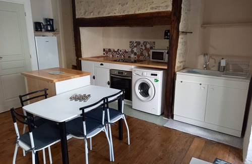 Gramat House | Petite Maison de Centre-ville Meublée