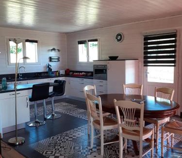 Rogues House | PETITE MAISON EN BOIS