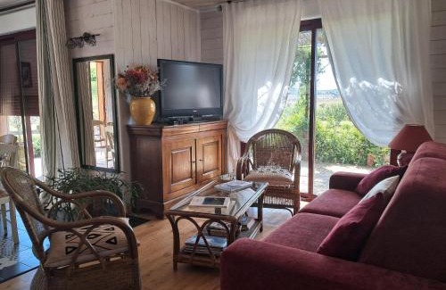 Rogues House | PETITE MAISON EN BOIS