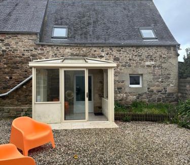 Tremel House | Petite maison sur ferme 5min de la plage idéal professionnel