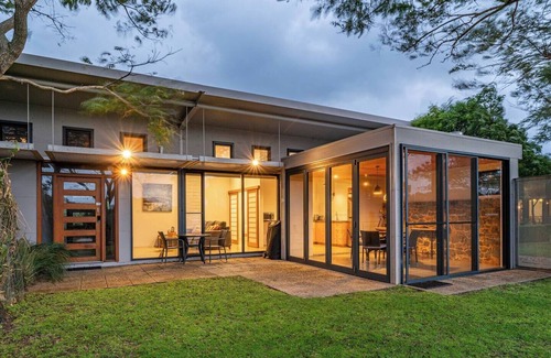 Yallingup Cabin | Petra Olive 4 - One Bedroom Apartment, Sleeps 2