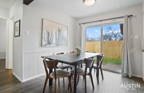 Zilker Apartment | Pets Welcome Great Space Backyard Near Zilker