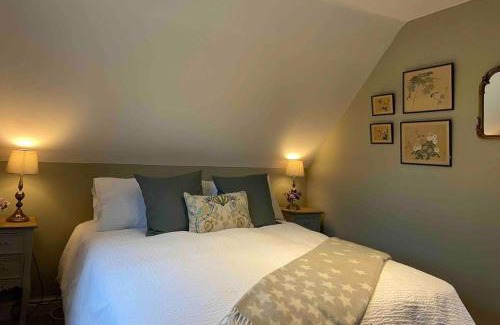 Bottlesford Apartment | Pewsey Retreat 3 Sleeps -PetFriendly BBq Parking
