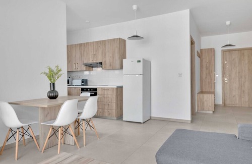 Strovolos Apartment | Phaedrus Living: Eolus Residences Artemis