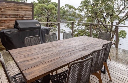 Phegans Bay Cottage | Phegans Bay Waterfront Retreat