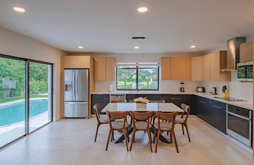 West Little River Villa | Phenomenal Villa w/Cinema! Huge Outdoor Billiard+Basketball Court & Pool
