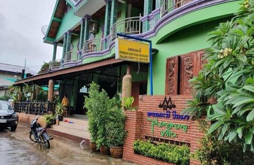 Pakbeng House | Phonemany Villa