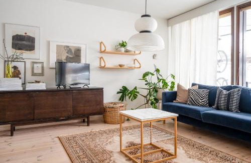 Espoo Apartment | Photographers house close to the metro