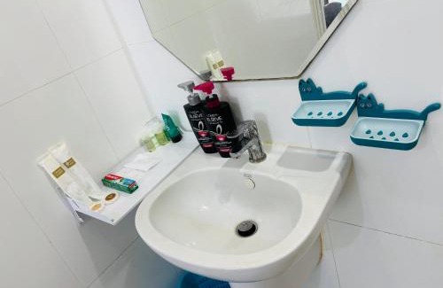 Old Phuket Town Apartment | Phuket naka Condon-41无边泳池免费上网免费停车位