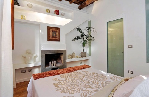 Rione III Colonna House | Piazza Navona - Boutique Apartment for 3