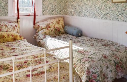 Ilton House | Pickled Onion Cottage