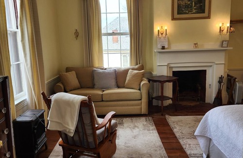 Limerick Bed & Breakfast | Picturesque bed and breakfast, nestled in the foothills of the white mountains.