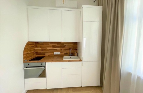 Old Town Apartment | Picturesque Old Town Apartment With Balcony