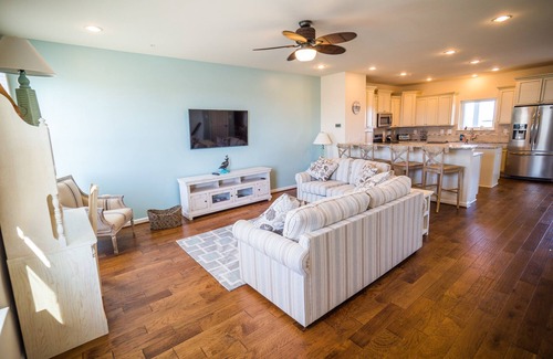 West Ocean City House | Picturesque Seaside Village Bay House