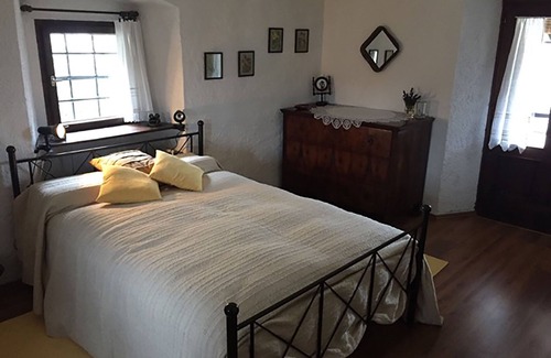 Sezana Cottage | Picturesque Stone Cottage