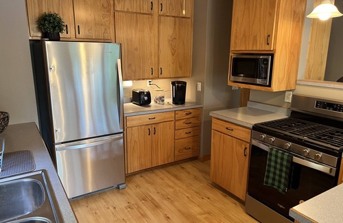 Sturgeon Lake Cabin | Picturesque Up North Lakeside Family Getaway