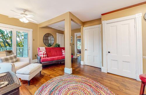 Kennebunkport Apartment | Pied-A-Terre