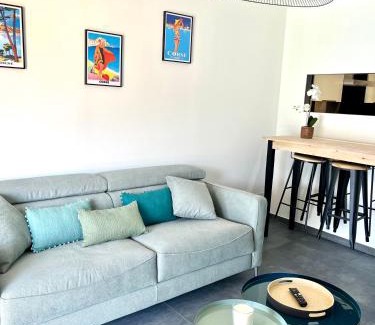 Casaglione Apartment | PIEDS DANS L'EAU, TIUCCIA, appartement 2-4 pers