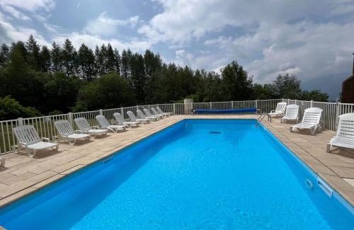 Bergers Apartment | Pierre et Vacances Les Bergers au Pied des pistes & Piscine -Sauna & Balcon Sud