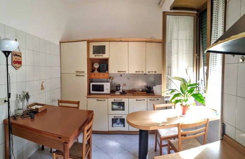 Casal Bertone House | Pigneto Room directly Connected to Termini, Colosseum, Vatican, Trevi Fountain