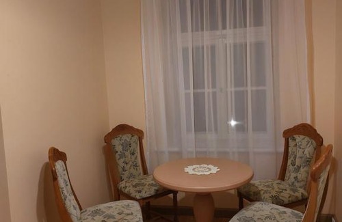 Kandava Apartment | Pils ielas apartamenti