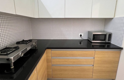 Malad East Apartment | Pinaki Comfort Stay Omkar Signet