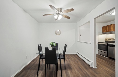 Newark Apartment | Pine Brook 104 I Pool Gym I Free Parking !
