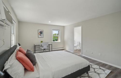Newark Apartment | Pine Brook 908 I Lovely 2bd Spacious Apartment