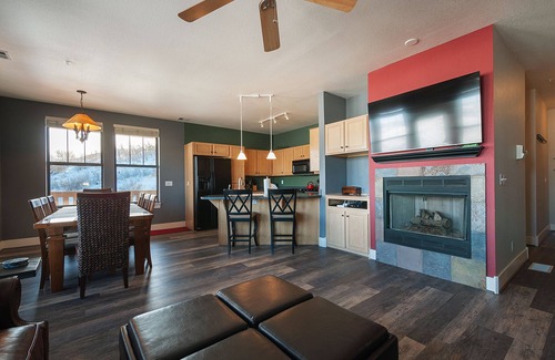 Pinebrook Condo | Pine Brook Point T2: 2 bedroom, 2 bath, quite location