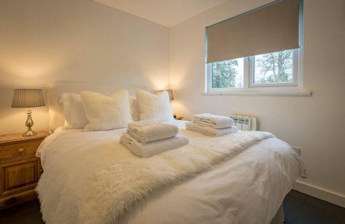 Cranbrook House | Pine Cabin Overlooking Bedgebury Forest