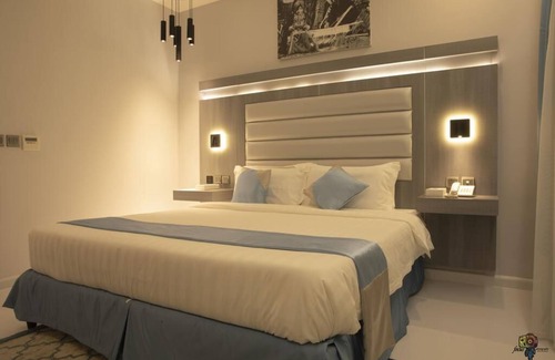 Mizail Hotel | Pine Inn