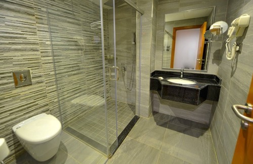 Mizail Hotel | Pine Inn