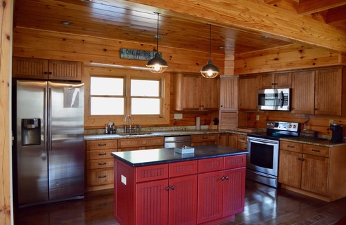 Tazewell Cabin | Pines Cabin on Norris Lake