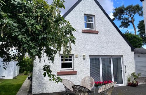 Leuchars House | Pinewood Country House